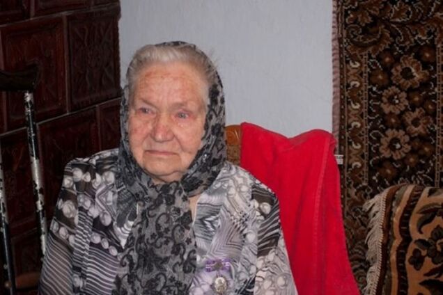 Порошенко дал орден бабушке Стеця