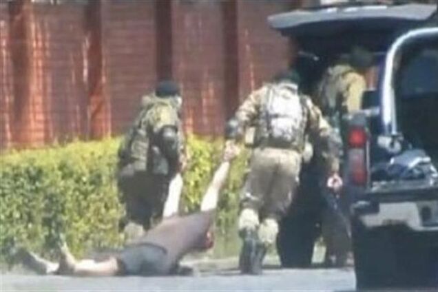 Умер мужчина, которого ранили в голову во время перестрелки в Мукачево