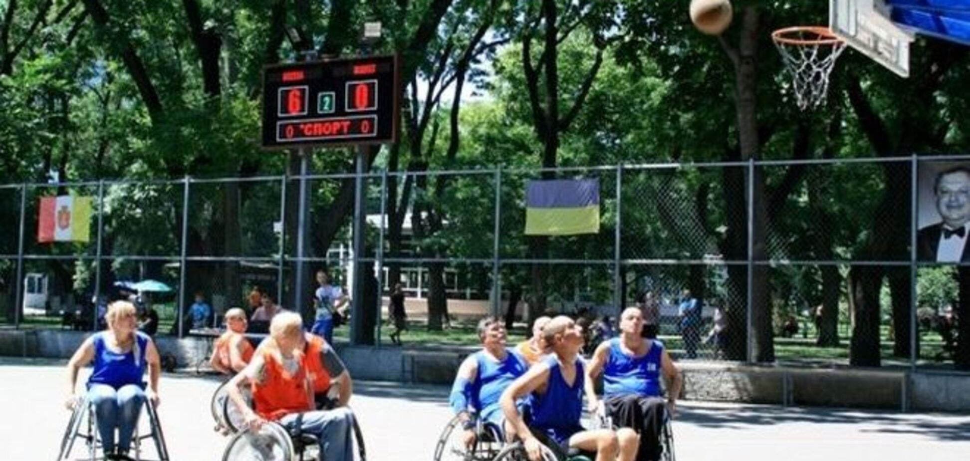 Баскетболисты-колясочники сыграли матч в Одессе