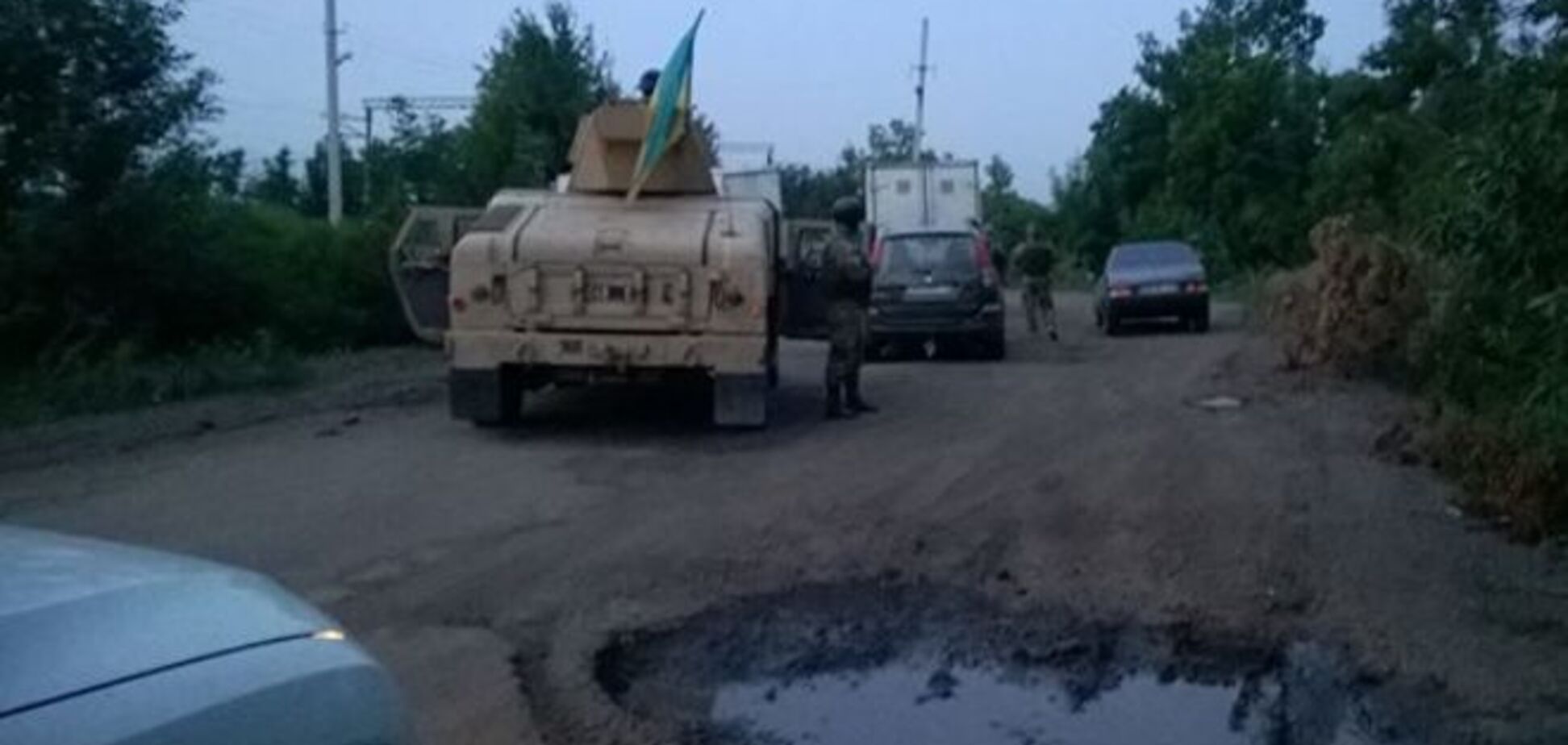 'Нічний улов'. У Донецьк не пустили п'ять машин із контрабандою