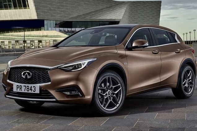 Infiniti пришлось засветить фото новой модели