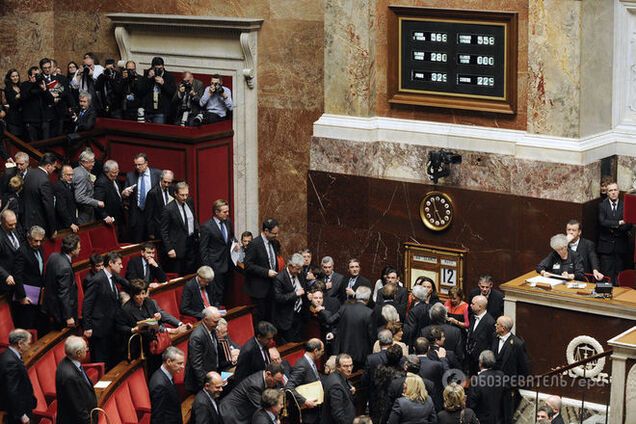 Десять французских депутатов решили посетить Крым