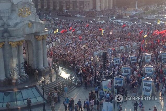 'Правый сектор' провел на Майдане Народное вече