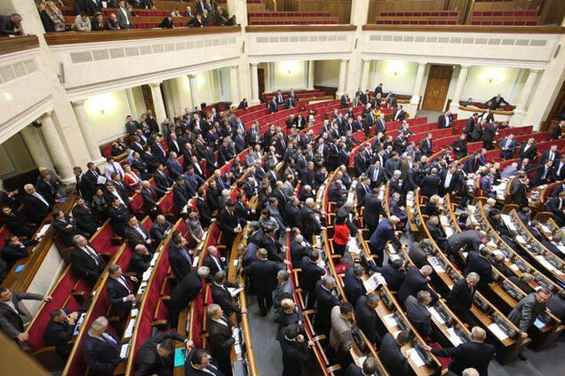 Заборонити чи узаконити 'депутатів за гроші'?