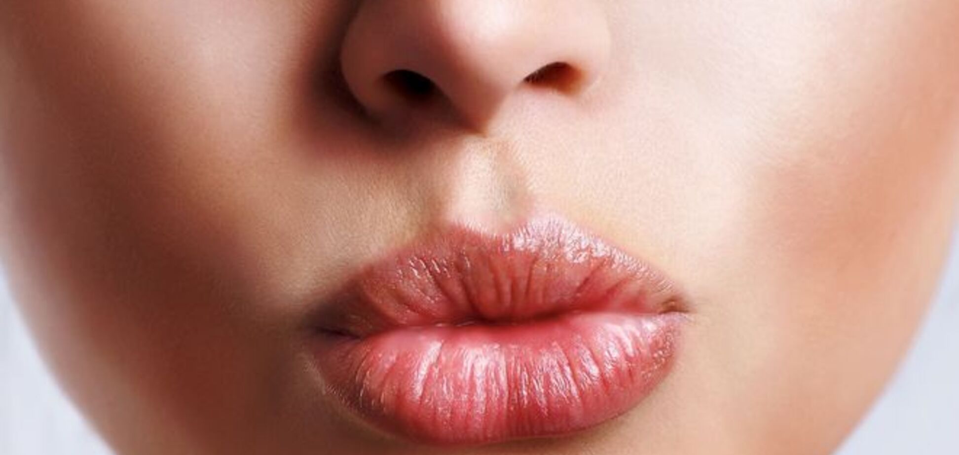 Как быстро избавиться от герпеса на губах: полезные советы