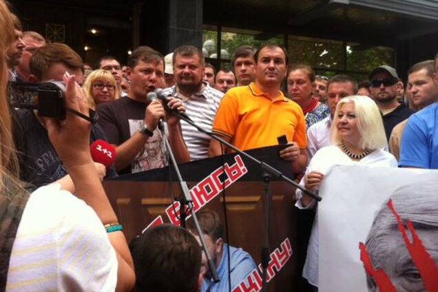 'Шокина – на вилы': сторонники 'Радикальной партии' пришли защищать Лозового - фотофакт