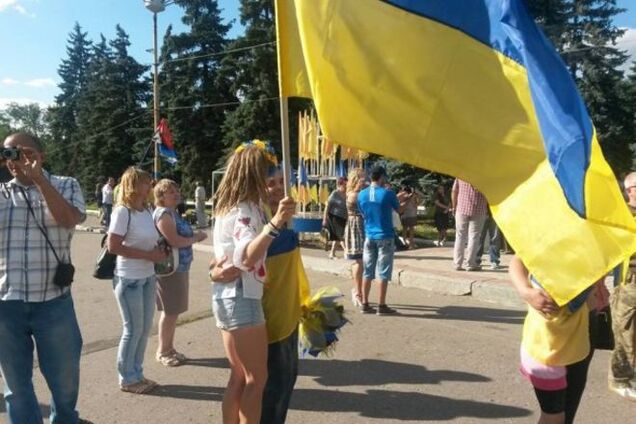 В Дзержинске отпраздновали годовщину освобождения от оккупации 'ДНР': фото- и видеофакт