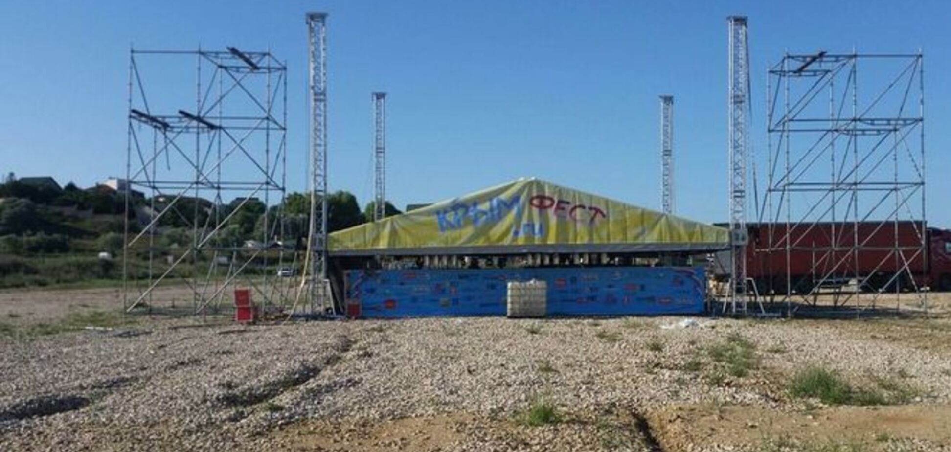 С главного крымского музыкального фестиваля массово сбежали артисты: фотофакт