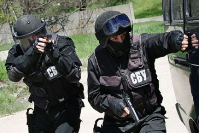 Силовики 'покошмарили' скупщиков 'левого' янтаря: фотофакт