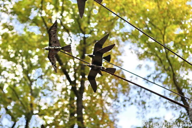 В киевском парке появилась необычная 'одесская скульптура': фотофакт