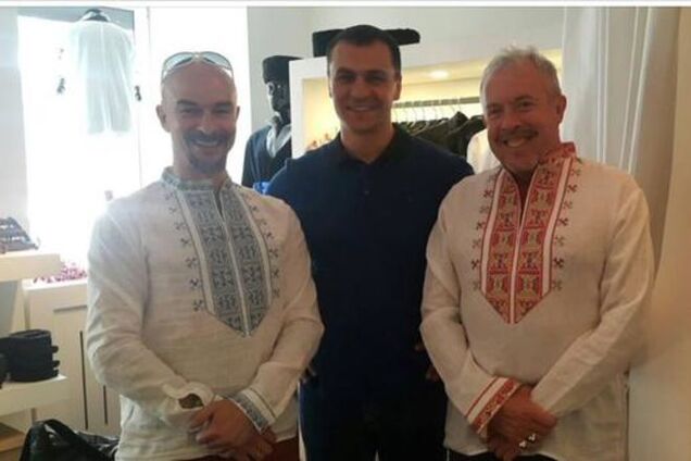 Макаревич в Киеве обзавелся вышиванкой: фотофакт