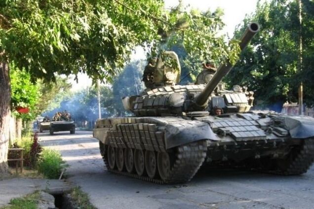 У Донецьку терористи формують ударні бронегрупи
