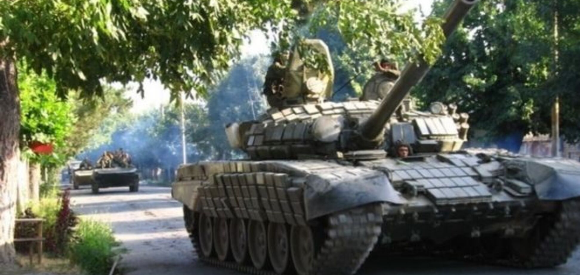 У Донецьку терористи формують ударні бронегрупи