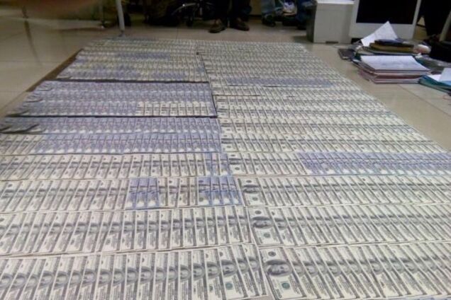 'Бриллиантовый прокурор' внес залог и снова вышел на волю