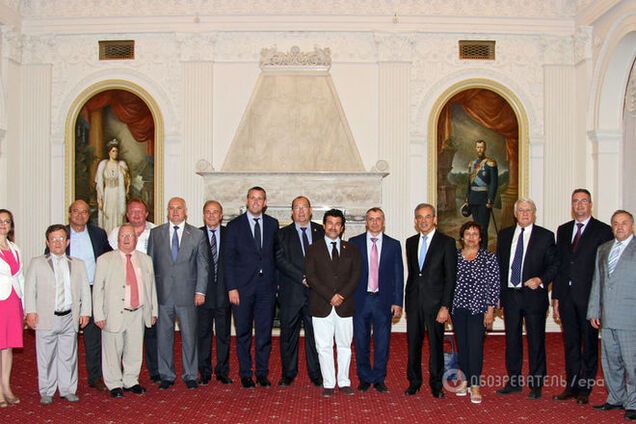 'Вас використовують': посол України у Франції відкрив очі 'другові Путіна' на кримський вояж