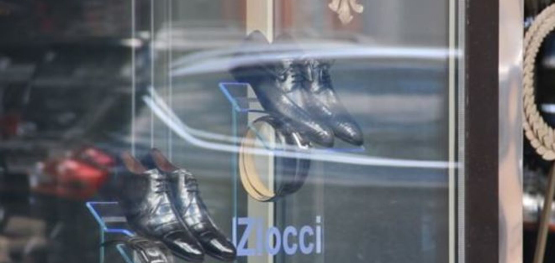 Экс-министр в бегах оказался владельцем бутика в центре Киева – СМИ