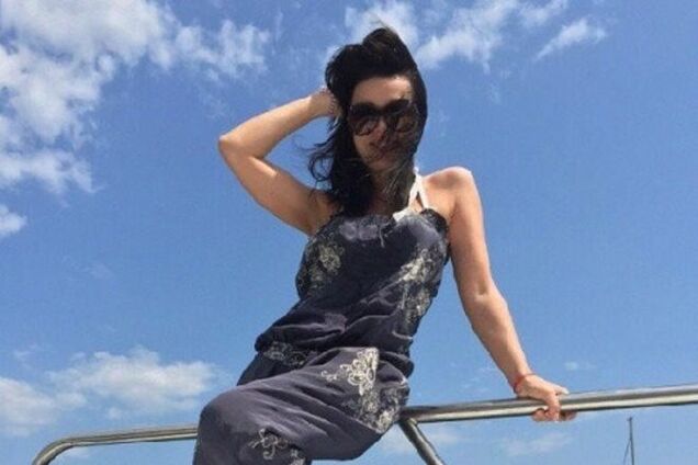 Анастасия Заворотнюк устроила крымские каникулы с мужем и детьми