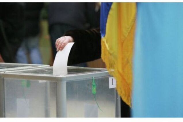 Политолог: пока рано оценивать шансы Кличко и Березы на выборах