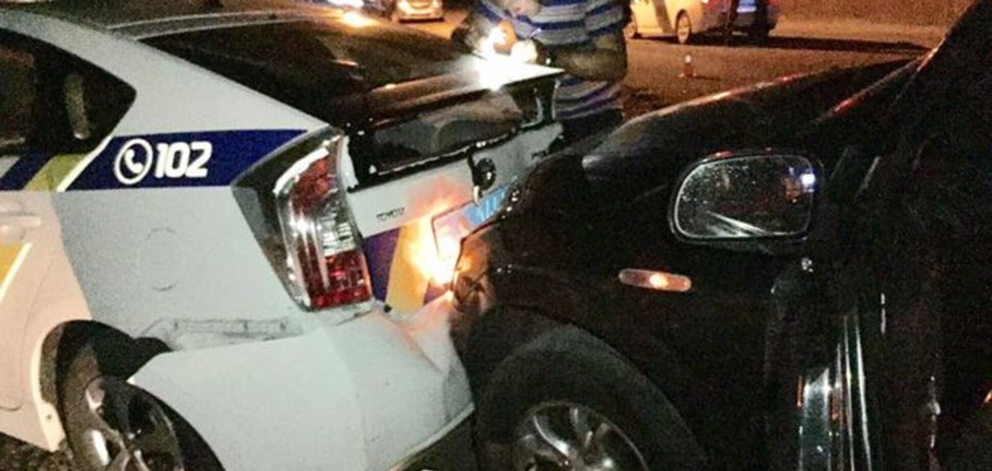 У Києві лихач влаштував перегони з поліцією і розгромив її авто: фоторепортаж