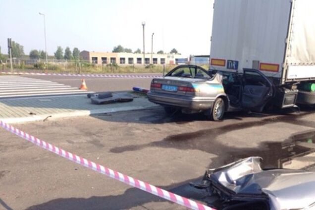 На Ривненщине в ДТП погиб инспектор ГАИ: опубликованы фото