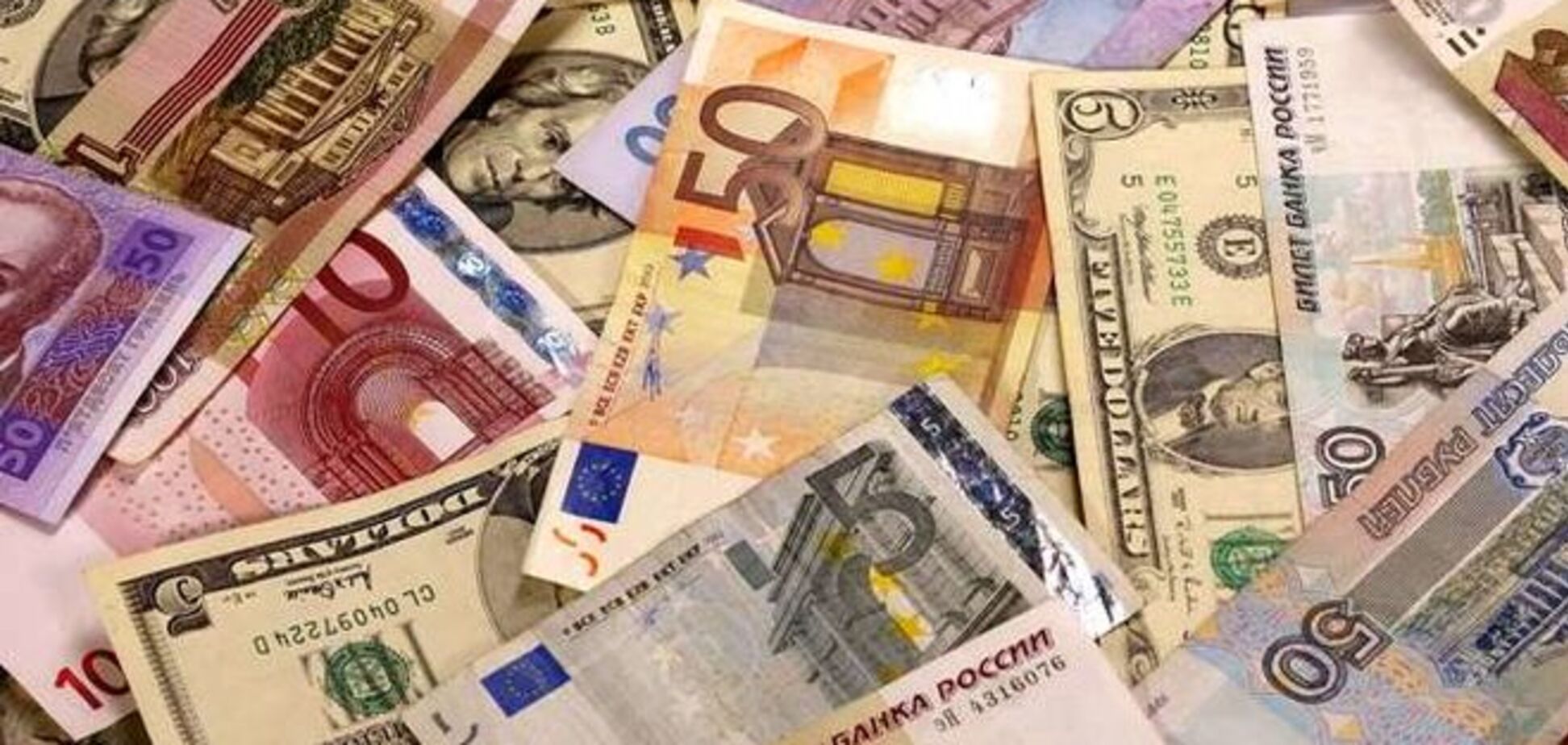 Курси валют: гривня знову впала