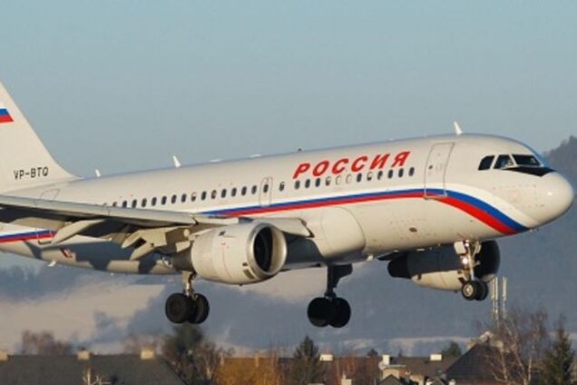 Как россияне людей в горящий самолет сажали: видеофакт