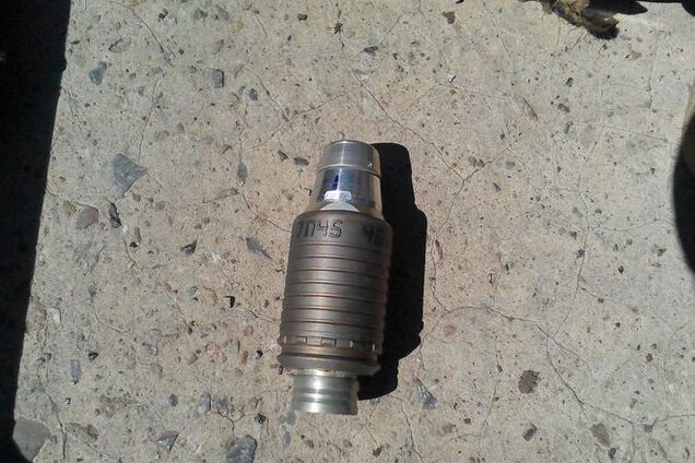 На Луганщині терористи втекли від бійців АТО, кинувши зброю: фоторепортаж