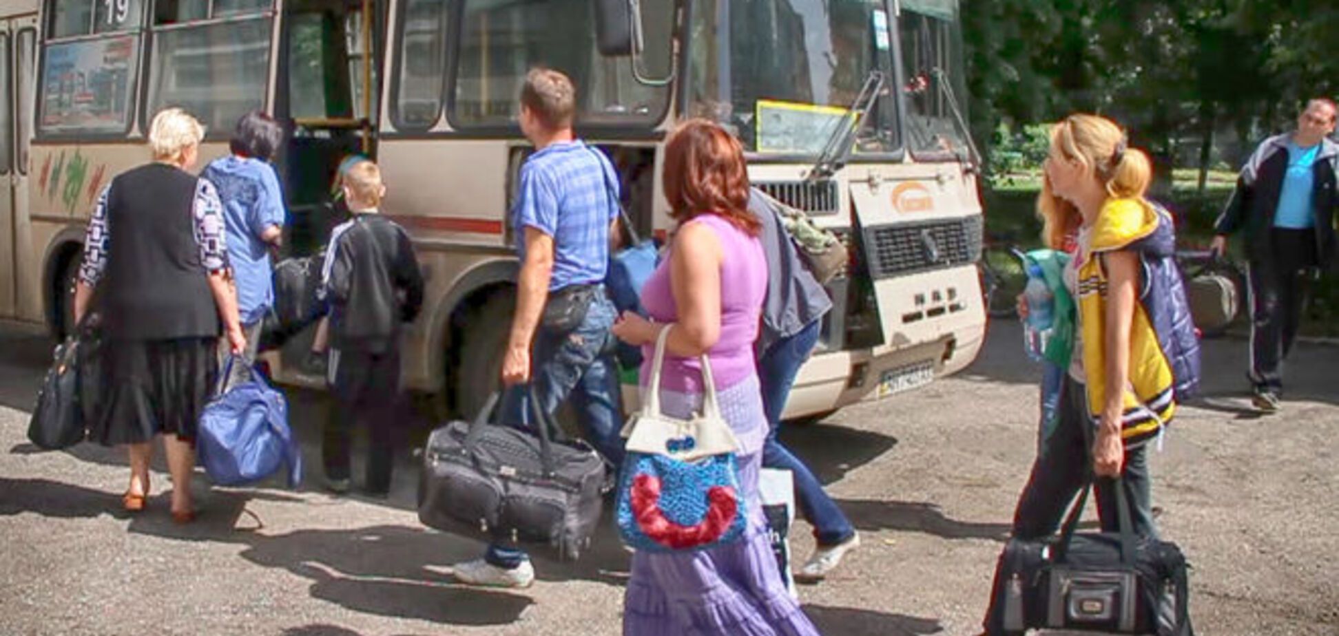 Мінсоцполітики нарахувало понад мільйон переселенців із Криму та Донбасу
