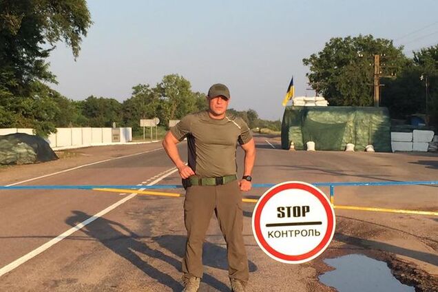 Херсонські силовики показали перший укріплений КПП по дорозі в Крим: фотофакт