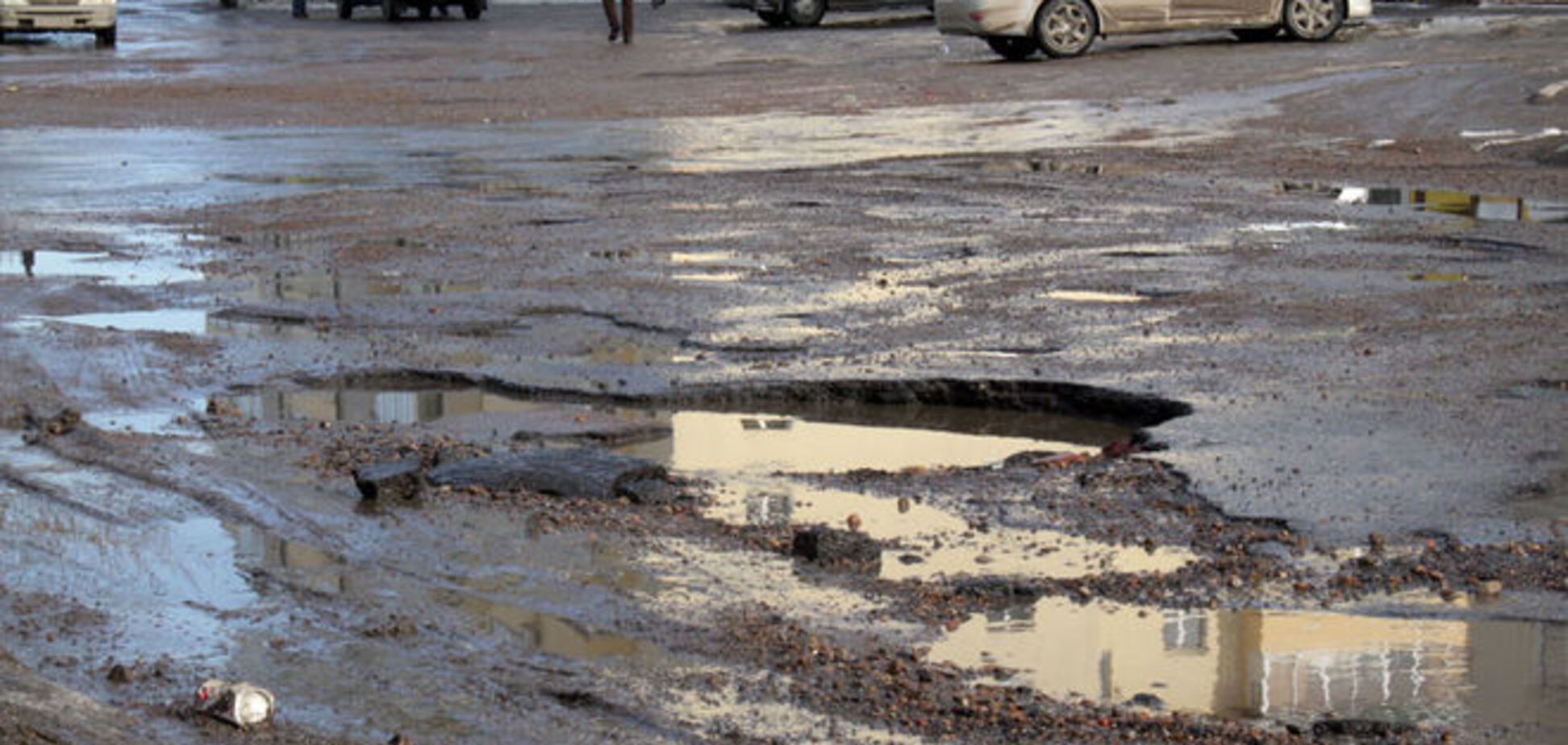 О колдобинах на дорогах в Украине можно будет узнать по интернету