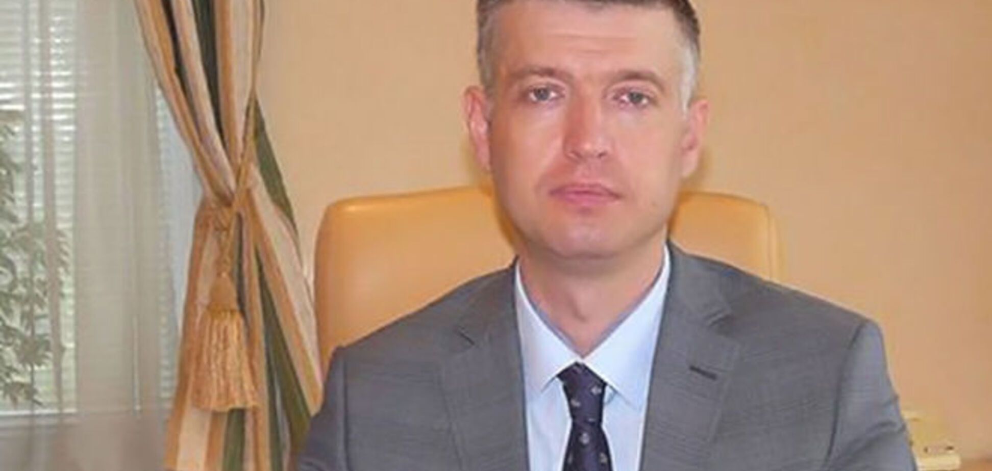 'Правий сектор' в Миколаєві зробив з чиновника 'зеленого чоловічка'