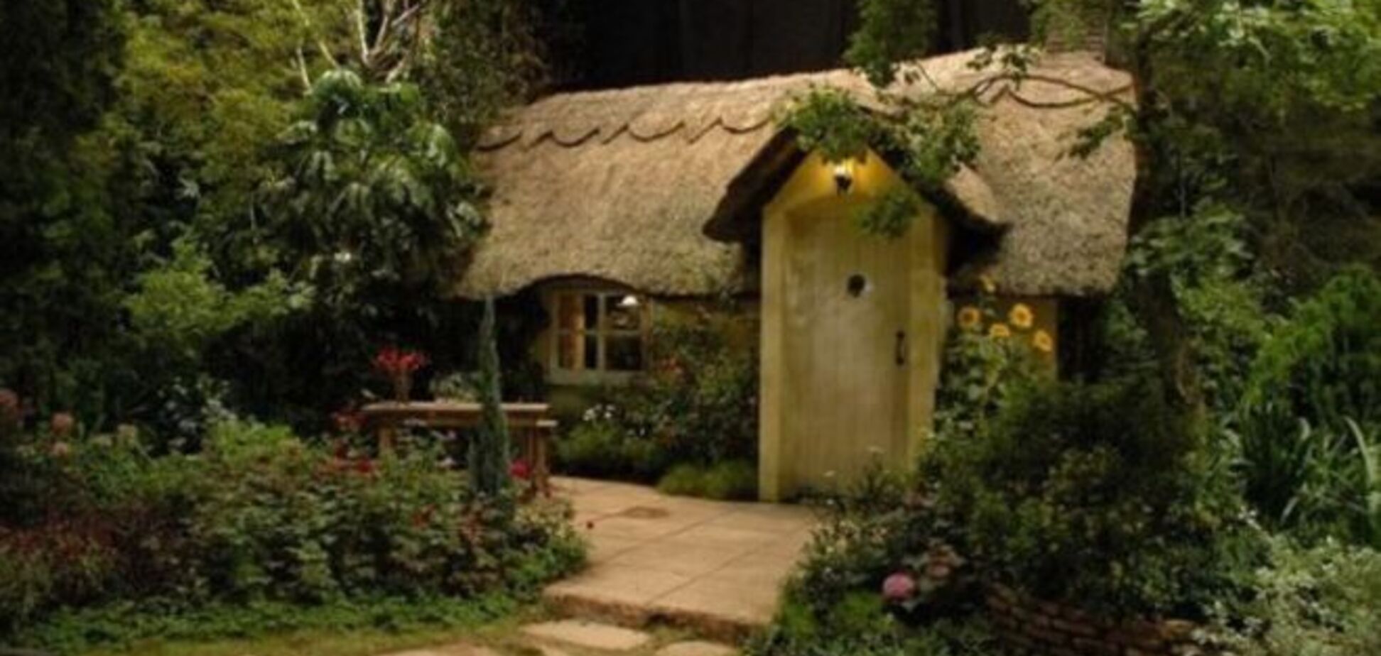 Мечта романтиков: 10 креативных домиков, в которых хочется жить