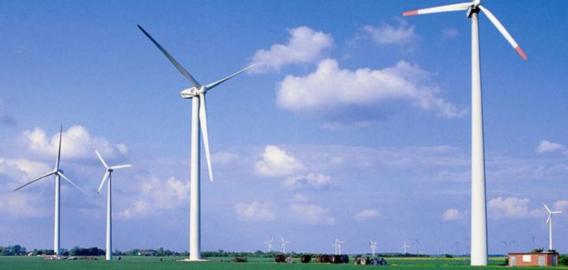 Украинцам разрешили продавать электроэнергию с частных солнечных и ветровых установок