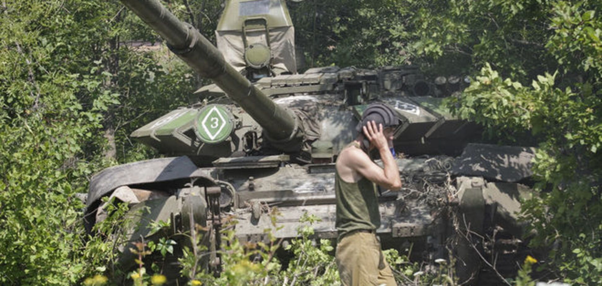 Позиции сил АТО в Гранитном обстрелял танк террористов