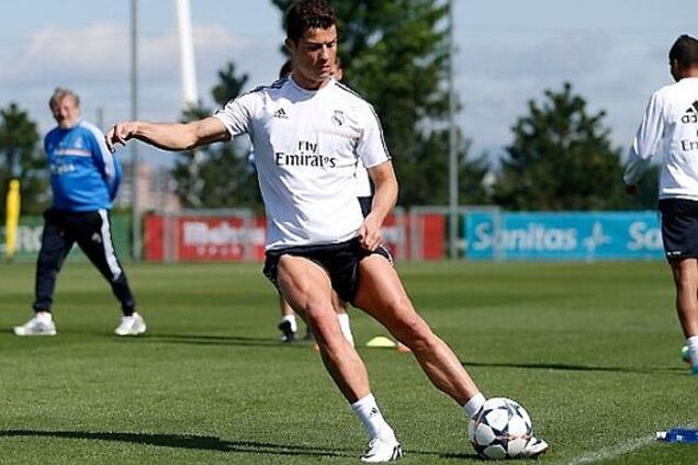 Трюк Роналду взорвал интернет: видео 'магии' Криштиану