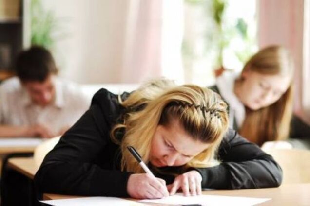 Випускники з Росії додумалися вступати до вузів окупованого Донецька