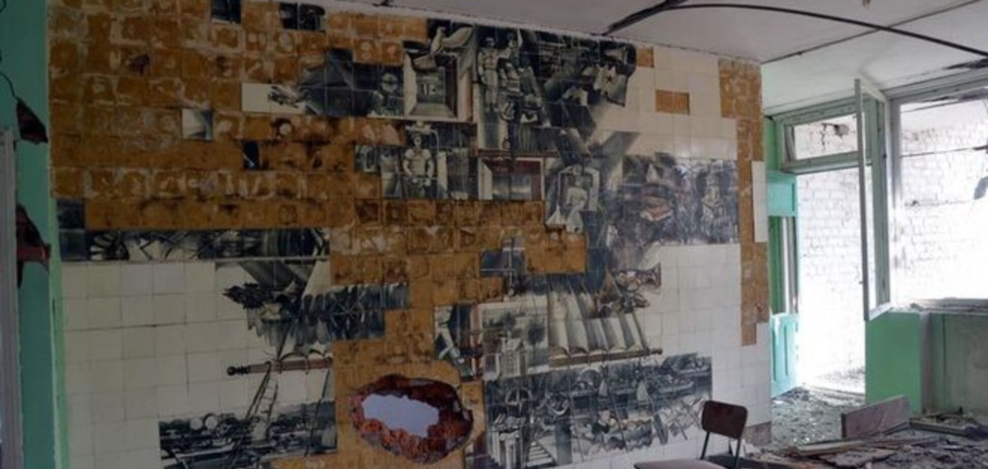 Мир руин: в сети показали разрушенное террористами Широкино. Фоторепортаж