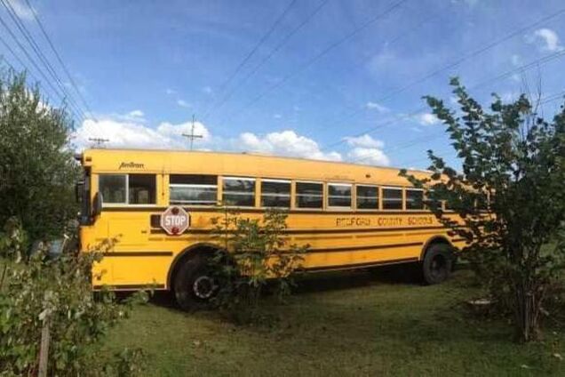 Две норвежки превратили обычный школьный автобус в потрясающий дом на колесах