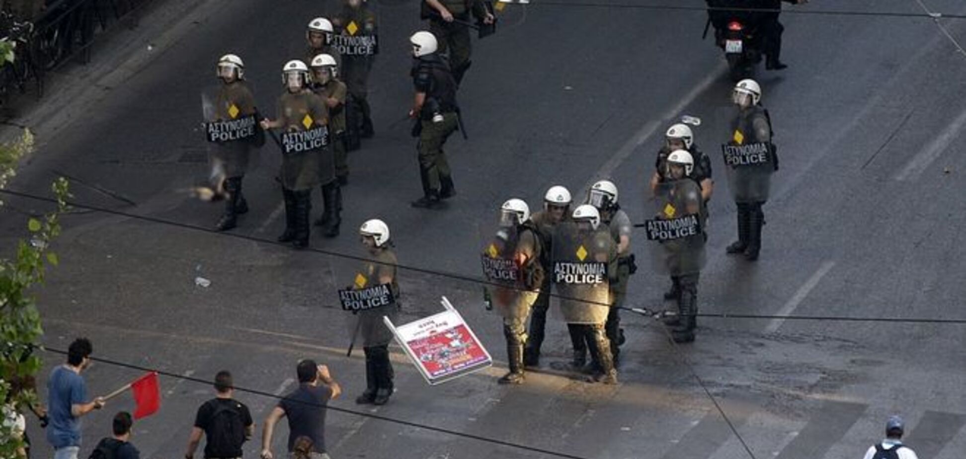 В Греции полиция применила силу против протестующих. Фото- и видеофакт