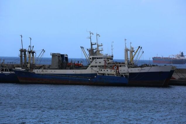 Суд заарештував українське судно за захід у порти окупованого Криму