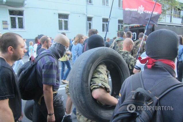 'Правый сектор' и добровольцы АТО прошли по центру Киева: фото и видео