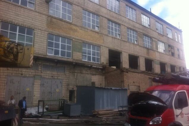 У Києві горіла фабрика