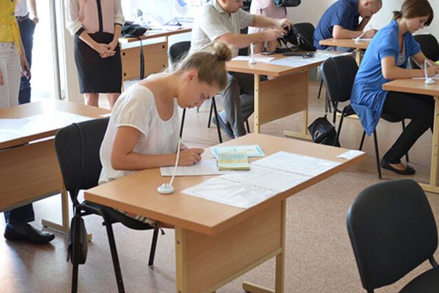 Набор в патрульную службу вызвал ажиотаж в Днепропетровске