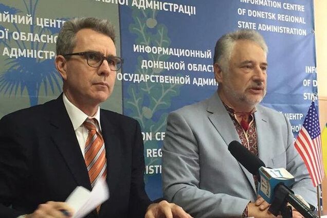 Місцеві вибори на Донбасі: Пайетт висловив позицію США, але Жебрівський - проти