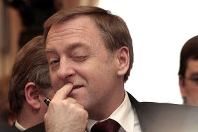 Лавринович дал слово не бежать из Украины от следствия