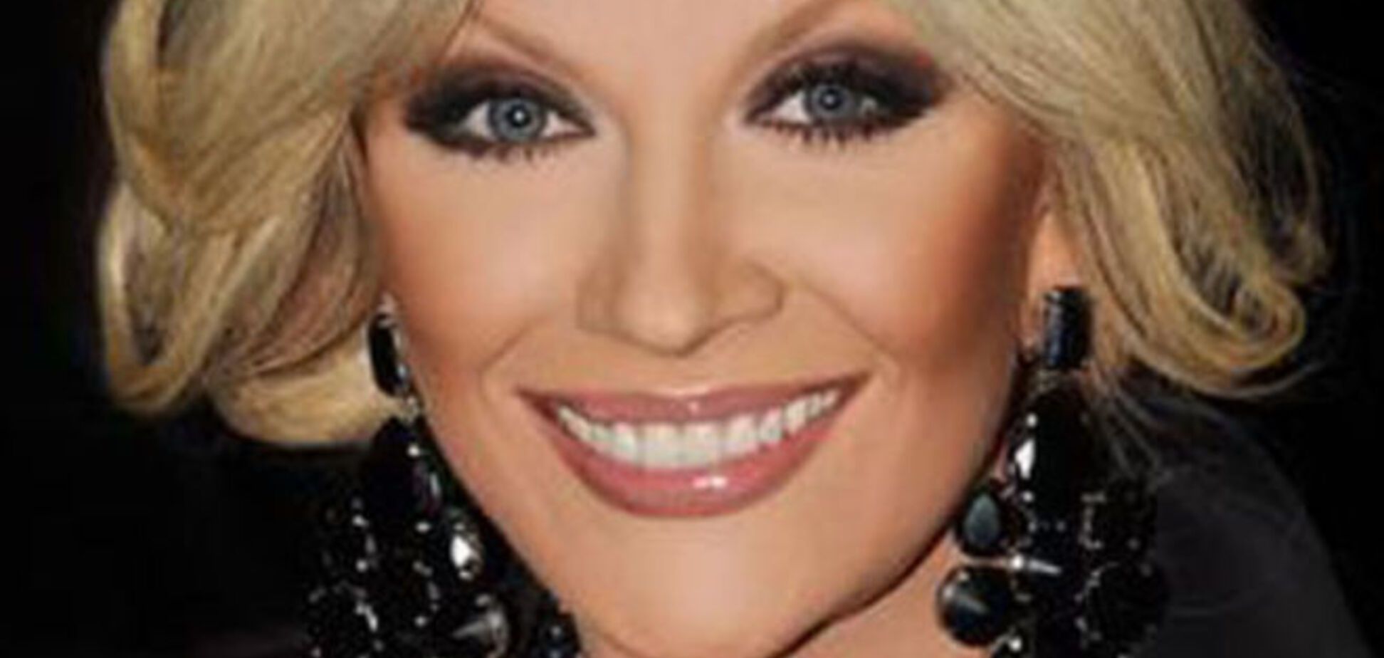 Повалий с 'гнездом' на голове шокировала фото без макияжа