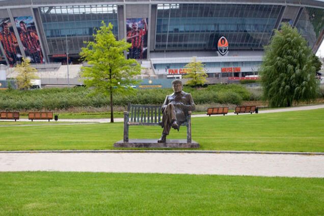 Главного тренера 'Шахтера' увековечат в Донецке