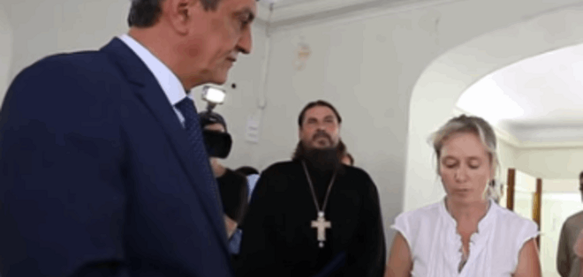 'Здесь вам не Майдан!'. 'Губернатор' Севастополя разругался с учеными