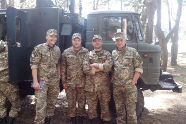 Известный украинский комментатор сенсационно ушел в армию: военные фото