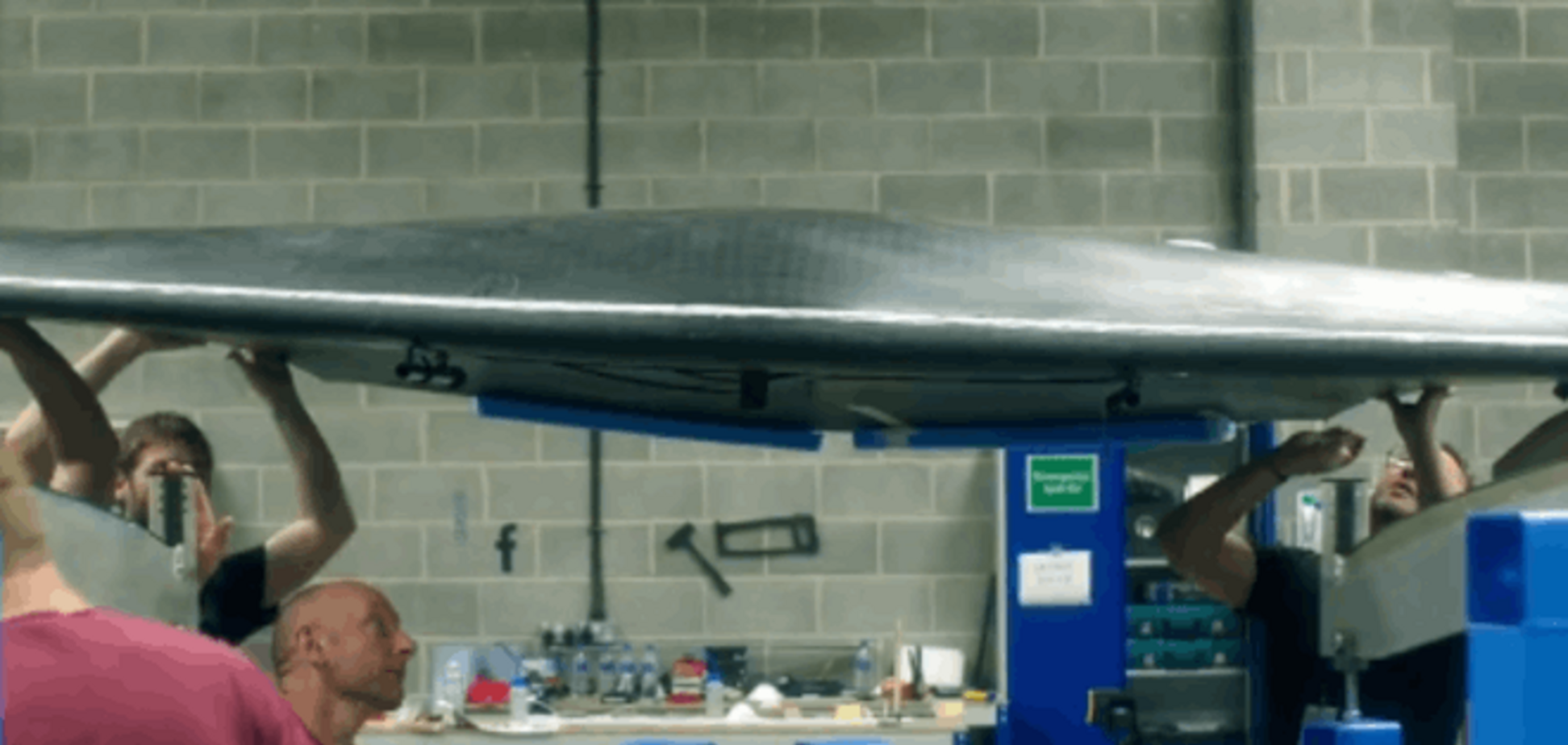 Facebook показал дрон для раздачи бесплатного интернета: видеофакт